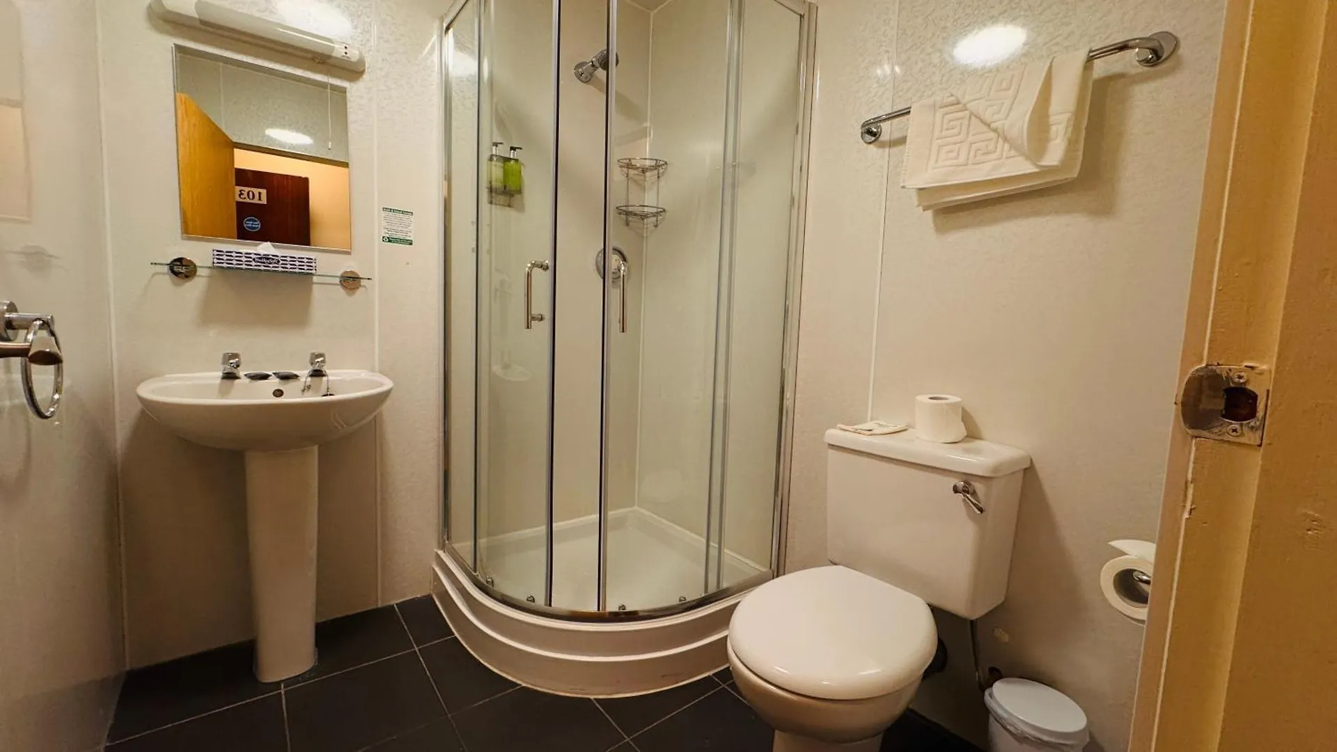 Highland Aberdeen City Centre Апартаменты